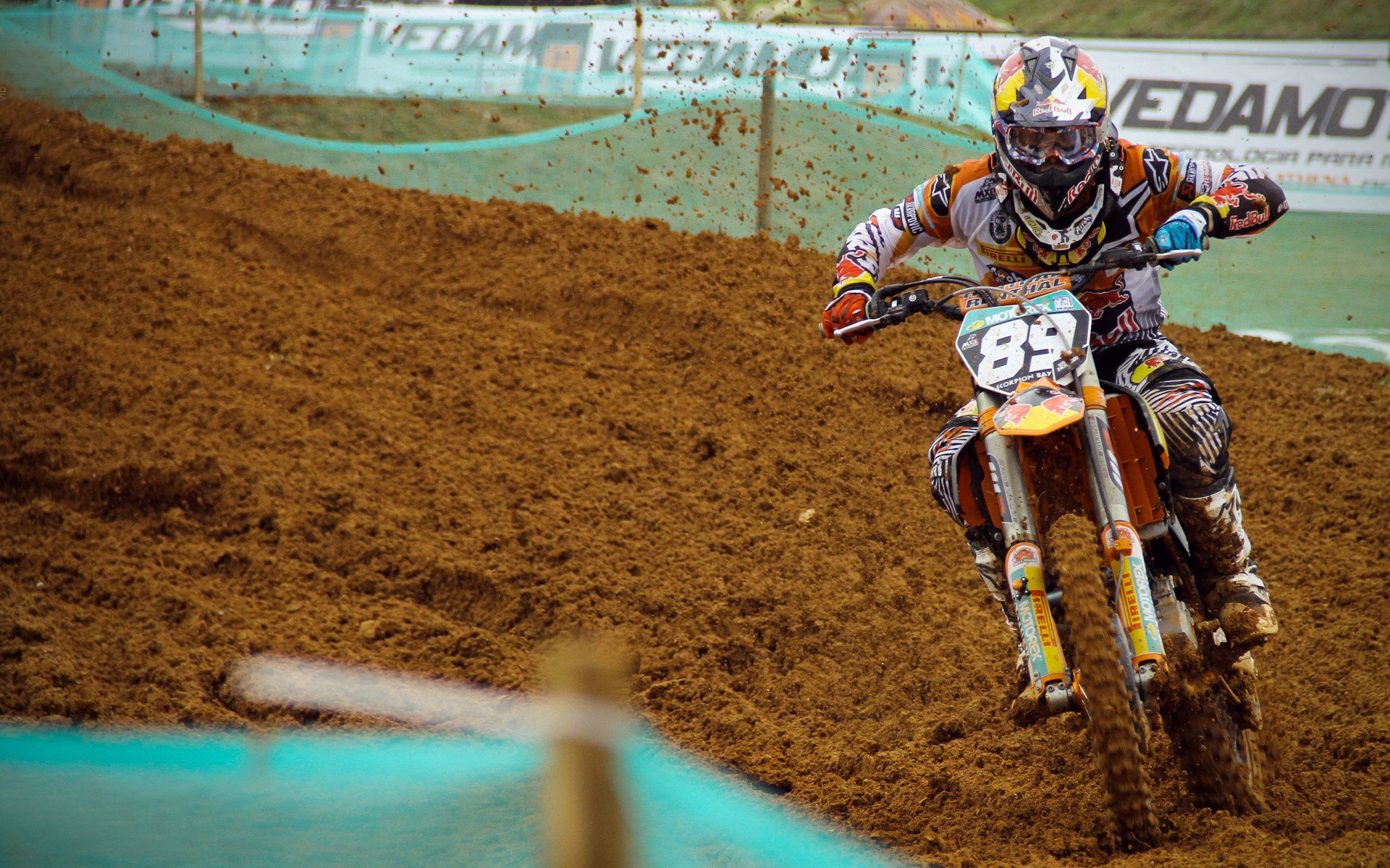 俱乐部管理层称赞球队执行力和职业精神，球队管理层职位